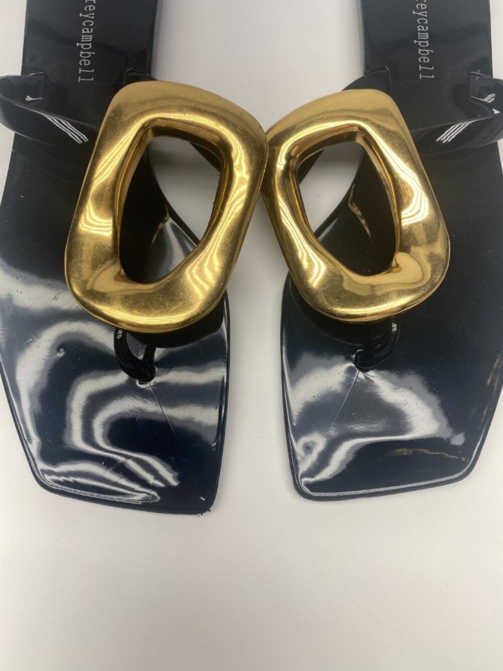Jeffrey Campbell Women's Linques Black Rubber Thong Sandals Sz 7 - Picture 3 of 8